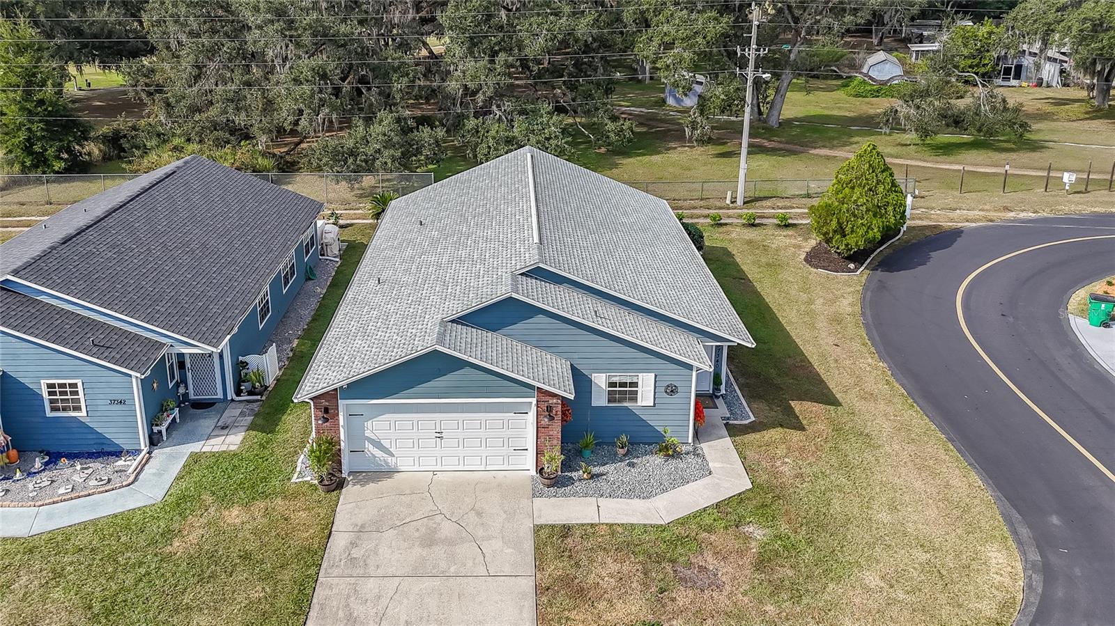 Image 4 of 69 For 37340 Derbyshire Drive