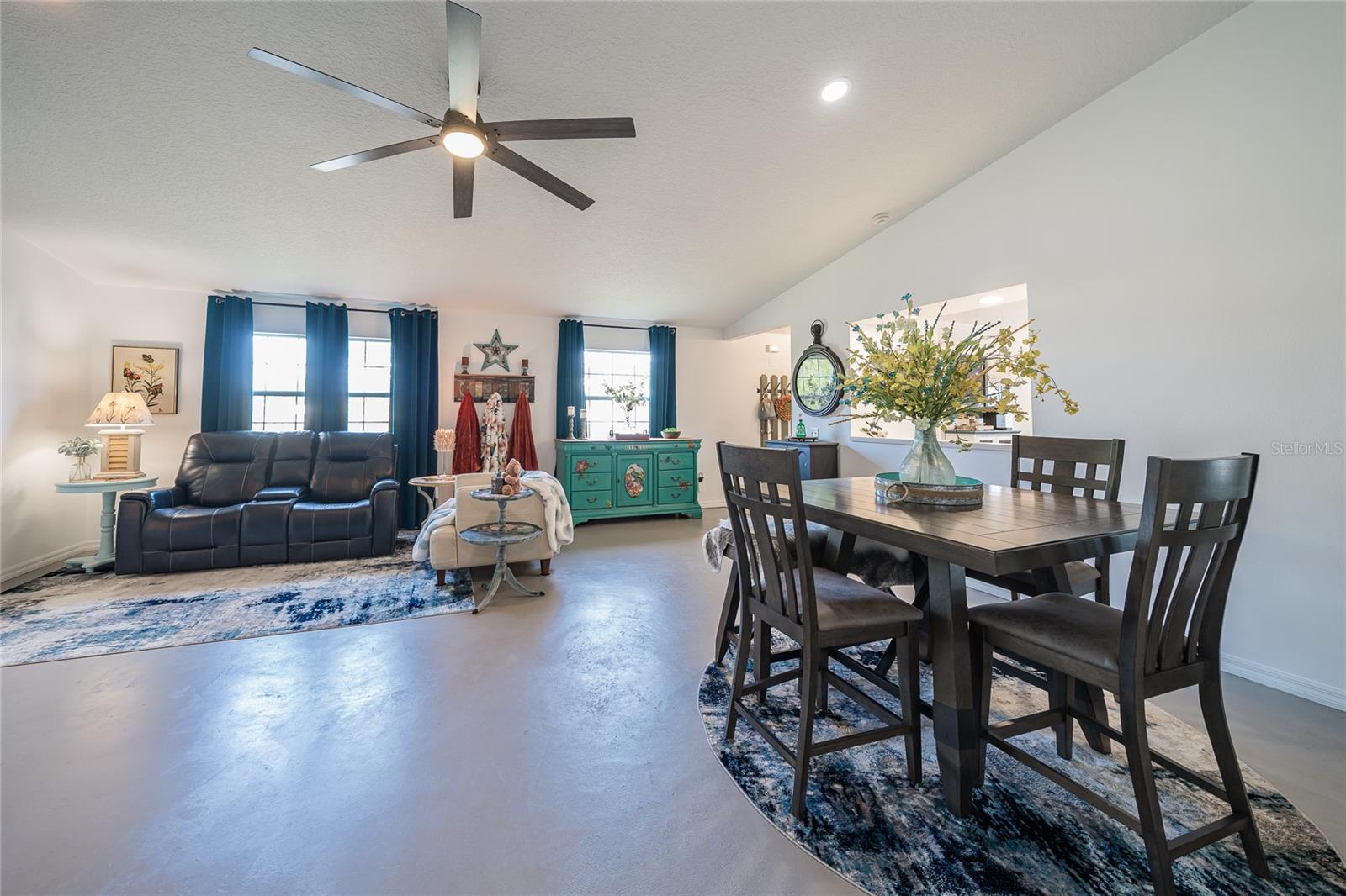 Image 52 of 69 For 37340 Derbyshire Drive