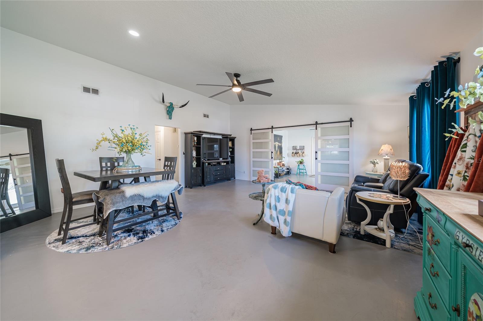 Image 53 of 69 For 37340 Derbyshire Drive