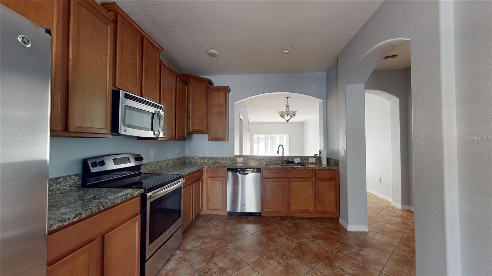 Image 5 of 31 For 31150 Gossamer Way