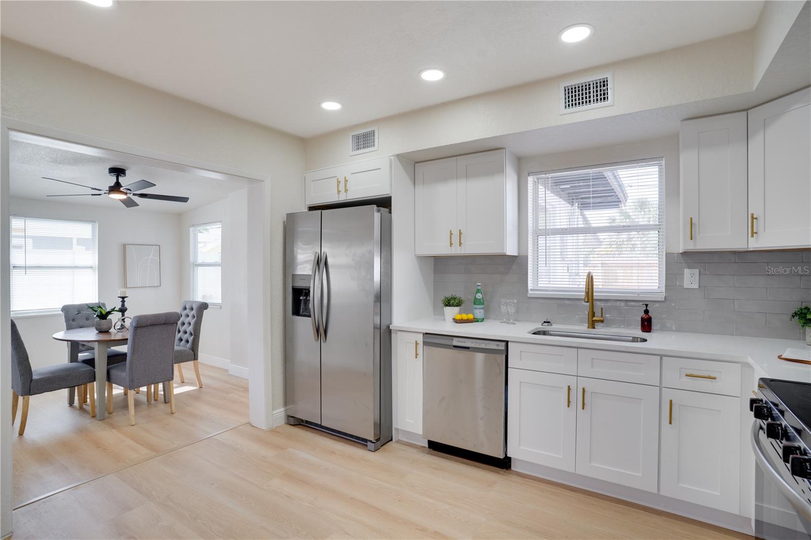 Image 10 of 27 For 5170 Flamingo Drive