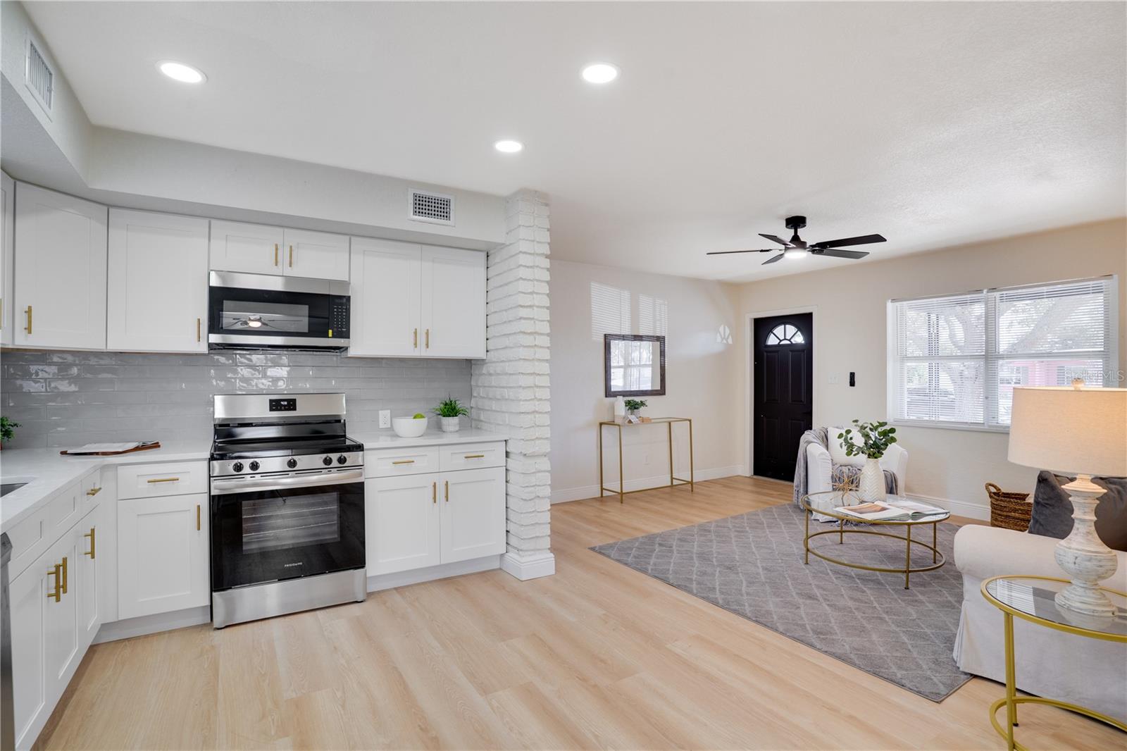 Image 11 of 27 For 5170 Flamingo Drive