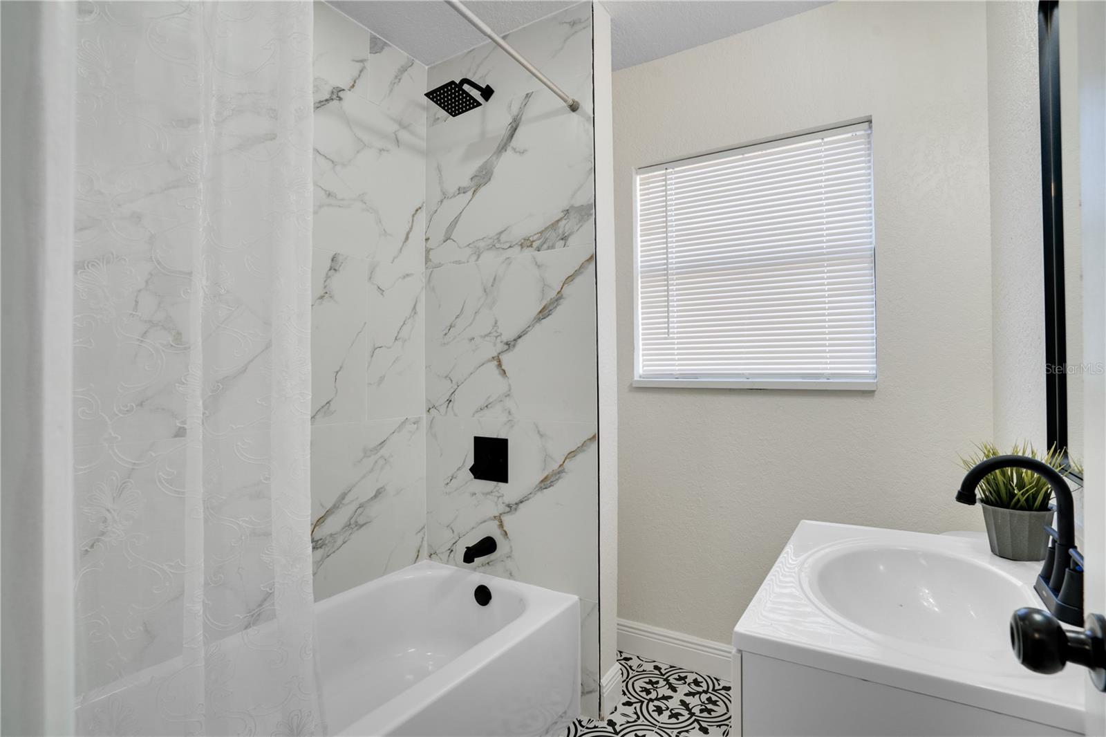 Image 17 of 27 For 5170 Flamingo Drive