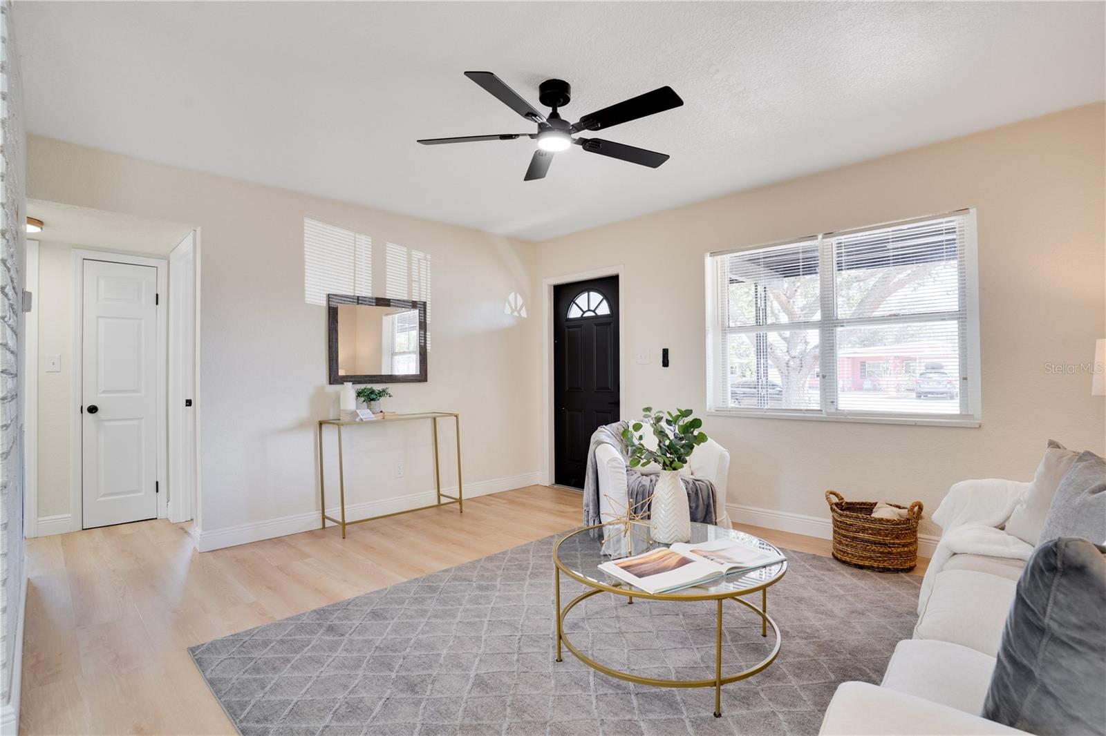 Image 7 of 27 For 5170 Flamingo Drive