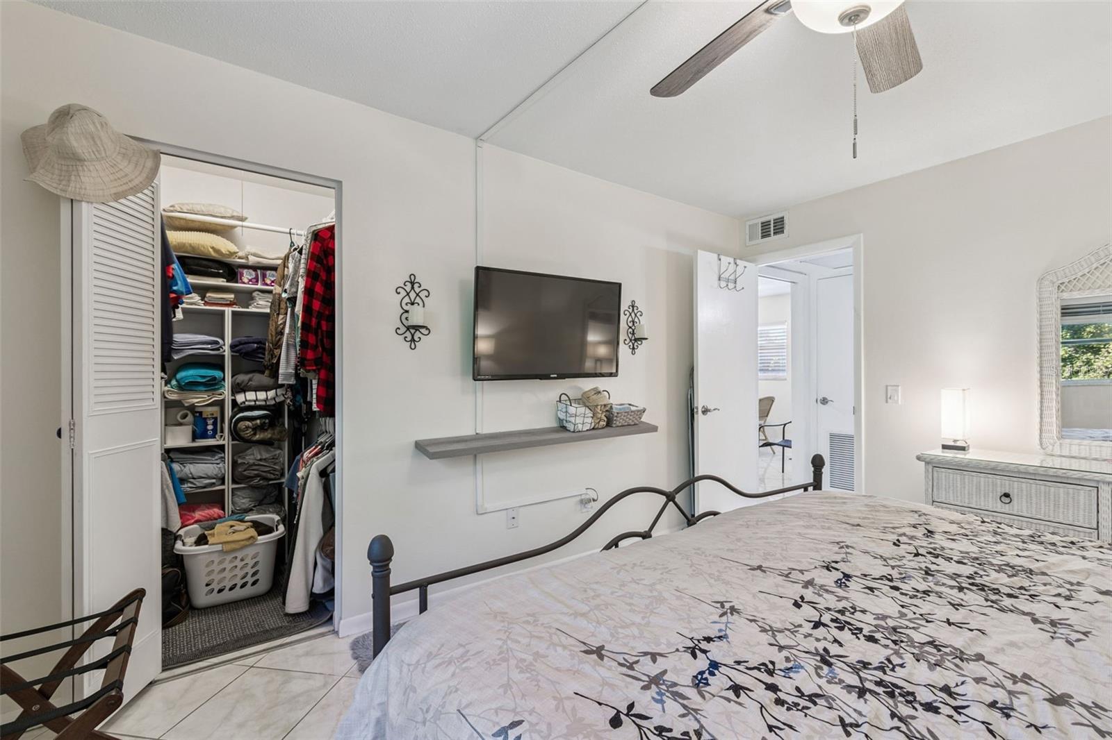 Image 25 of 45 For 2750 Bay Drive 12b