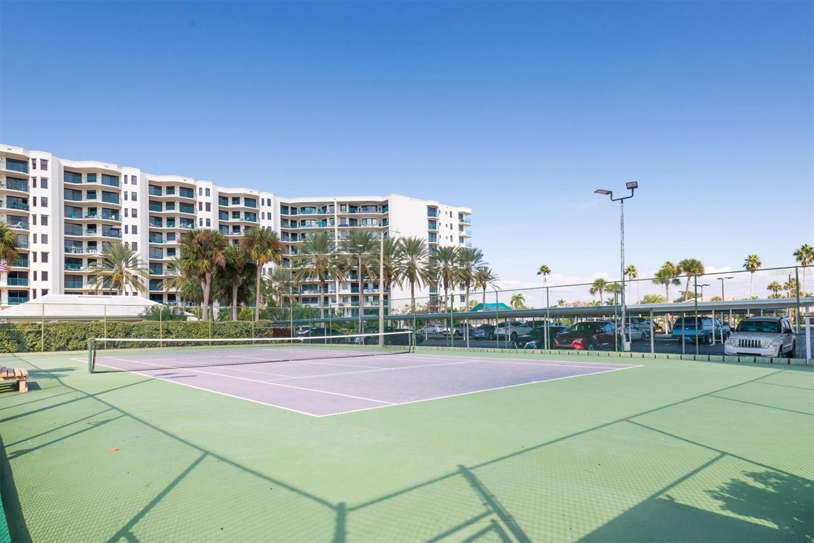 Image 41 of 51 For 660 Island Way 506