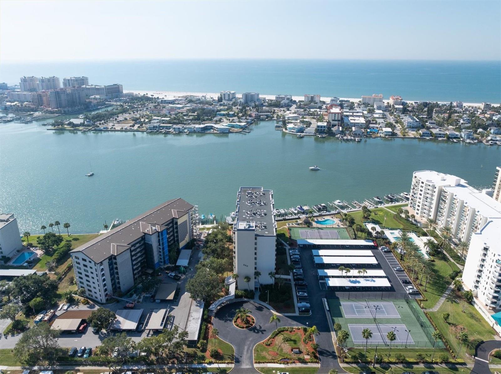 Image 48 of 51 For 660 Island Way 506