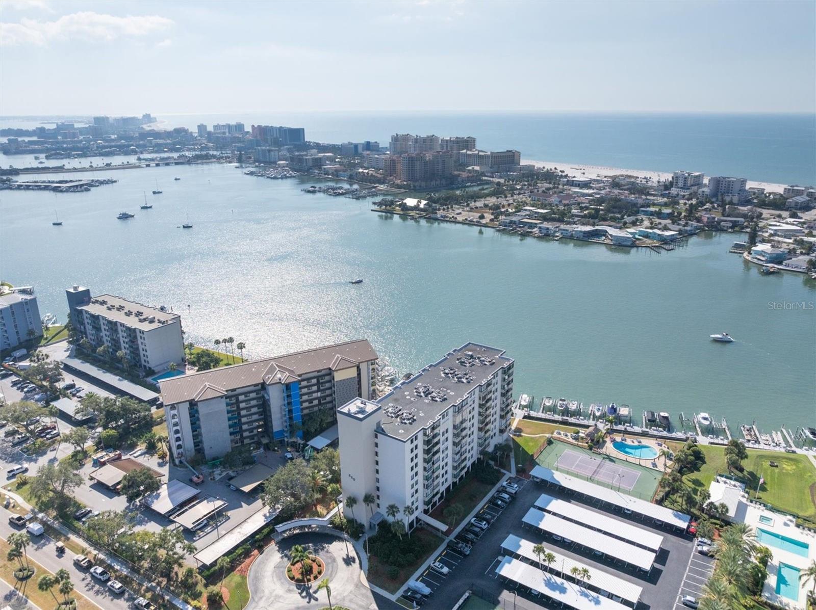 Image 5 of 51 For 660 Island Way 506