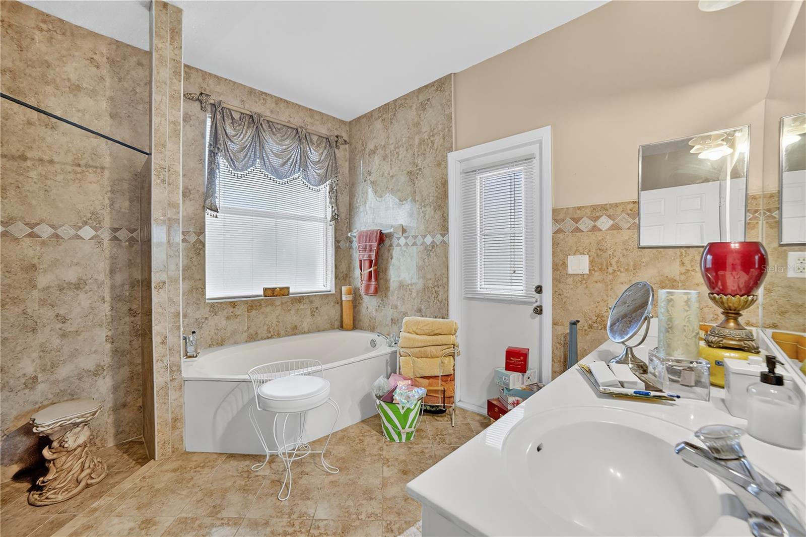 Image 23 of 33 For 5374 57th Avenue