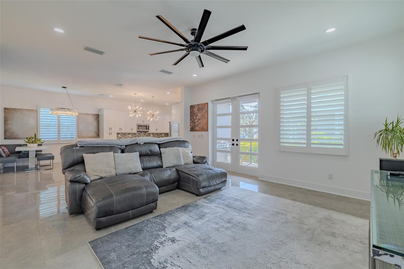 Image 20 of 45 For 5002 Idaho Street