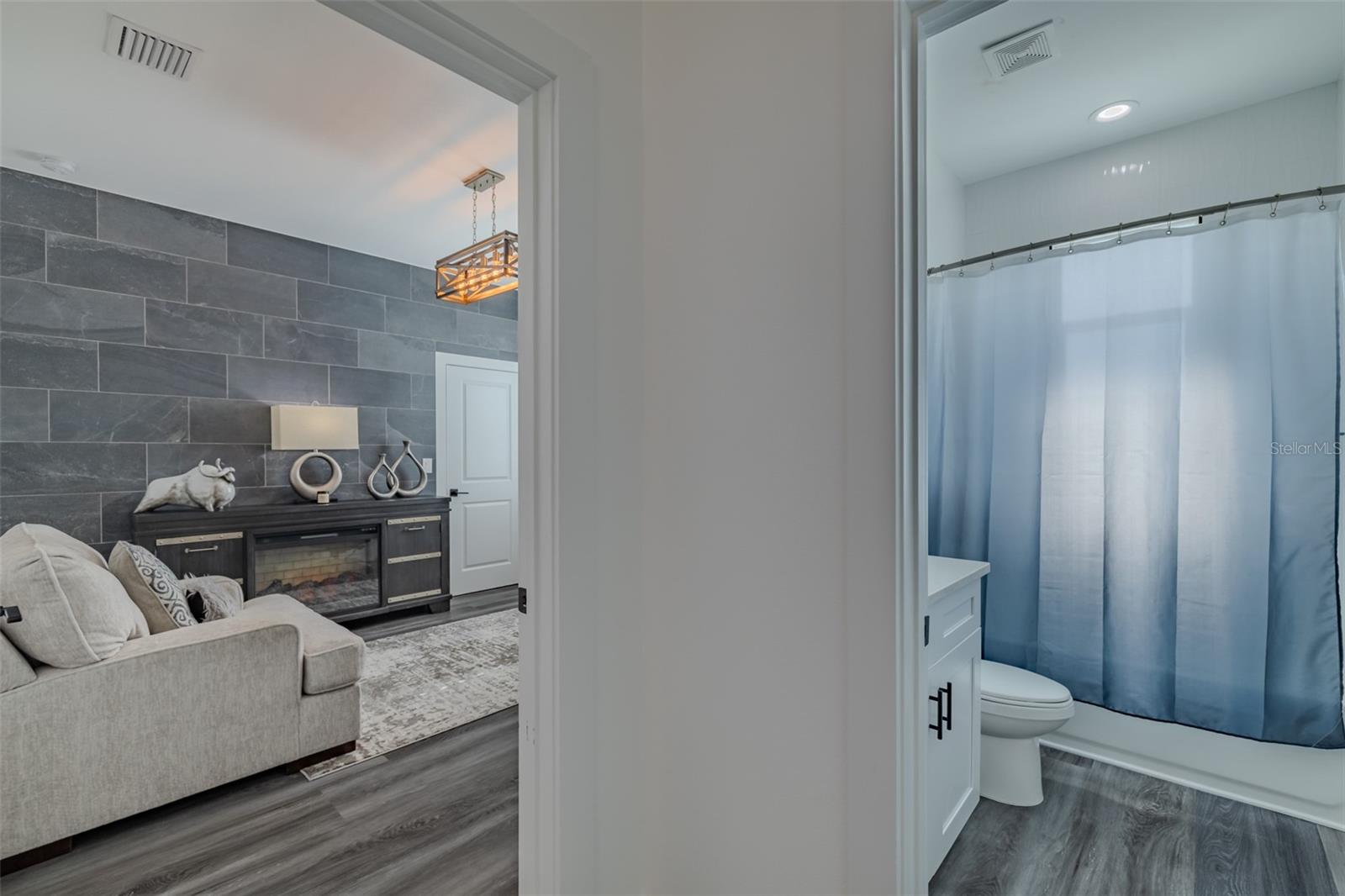 Image 30 of 45 For 5002 Idaho Street