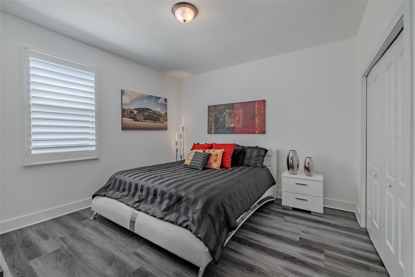 Image 34 of 45 For 5002 Idaho Street