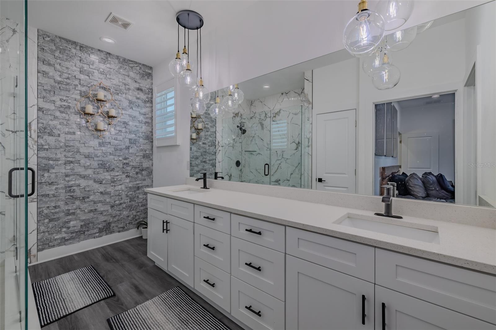 Image 39 of 45 For 5002 Idaho Street