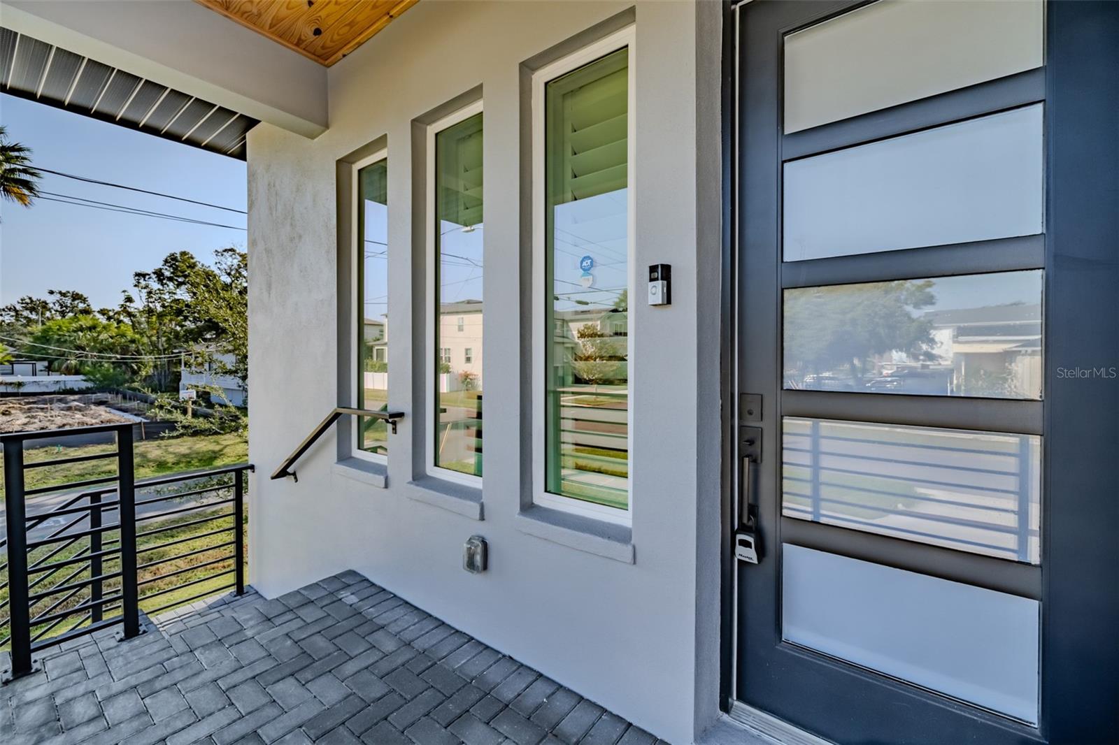 Image 4 of 45 For 5002 Idaho Street