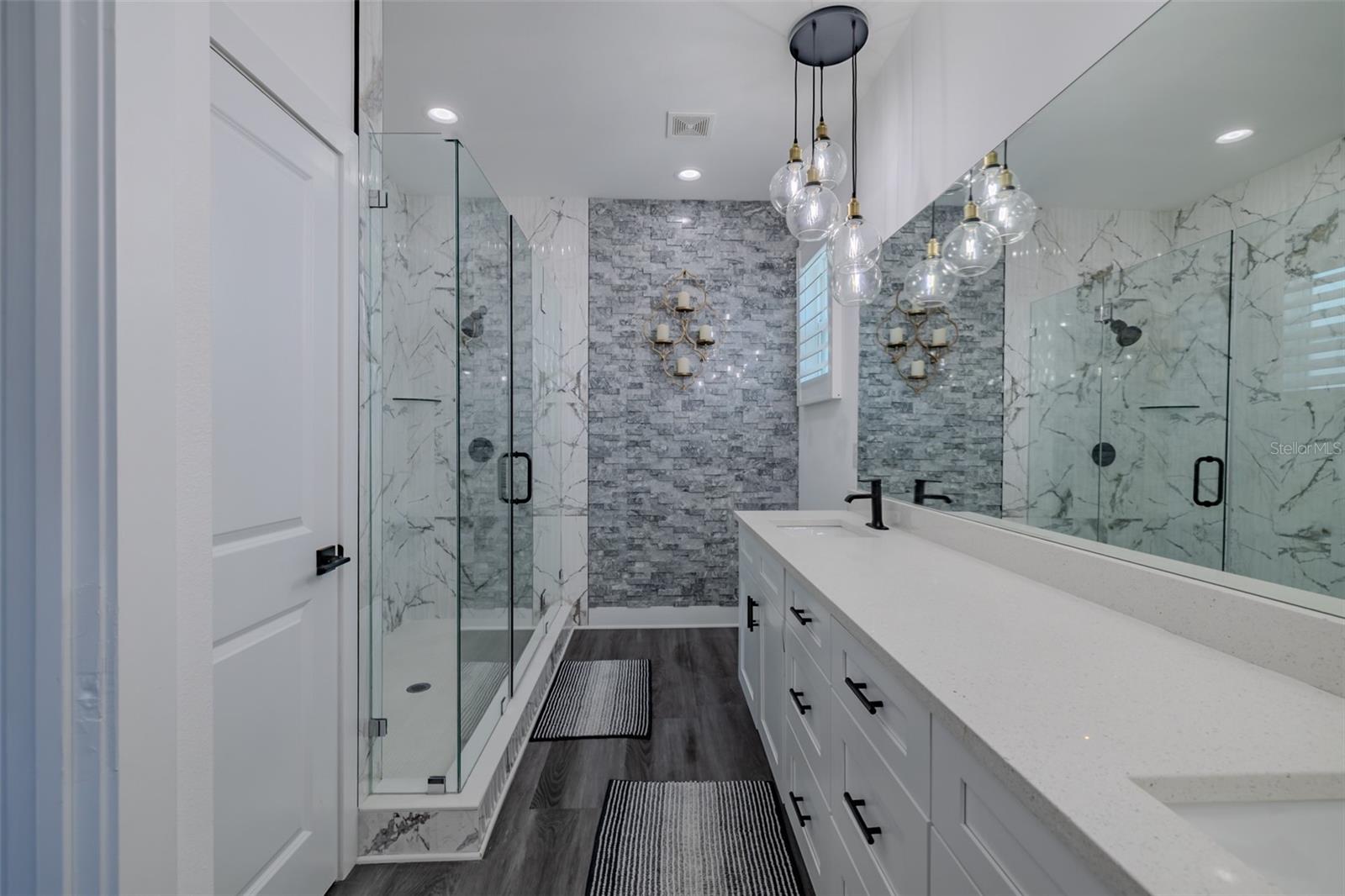 Image 40 of 45 For 5002 Idaho Street