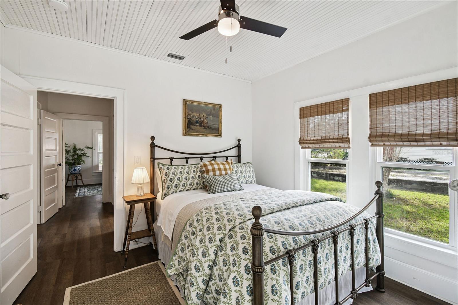 Image 27 of 37 For 459 Bell Avenue