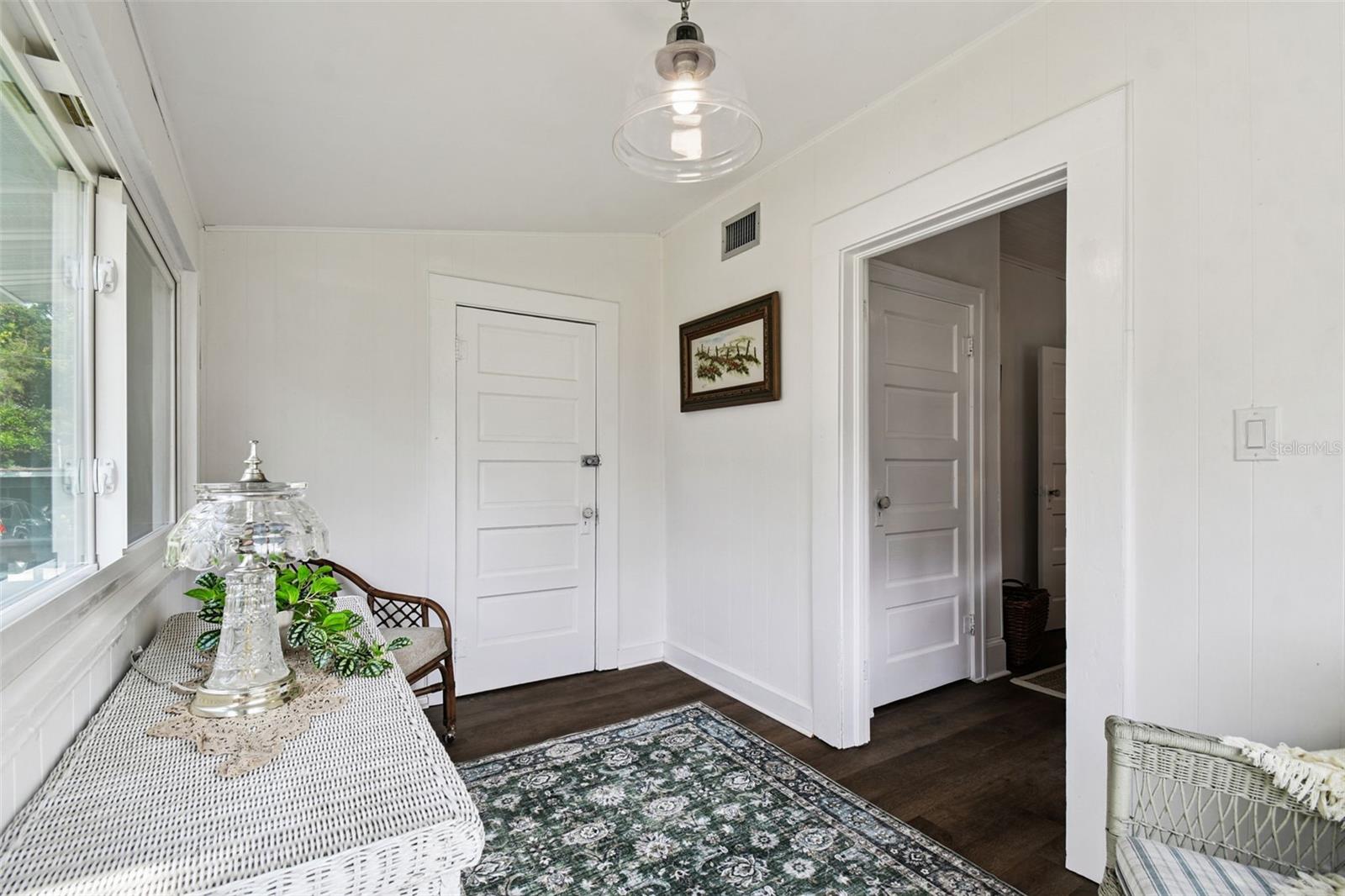 Image 31 of 37 For 459 Bell Avenue