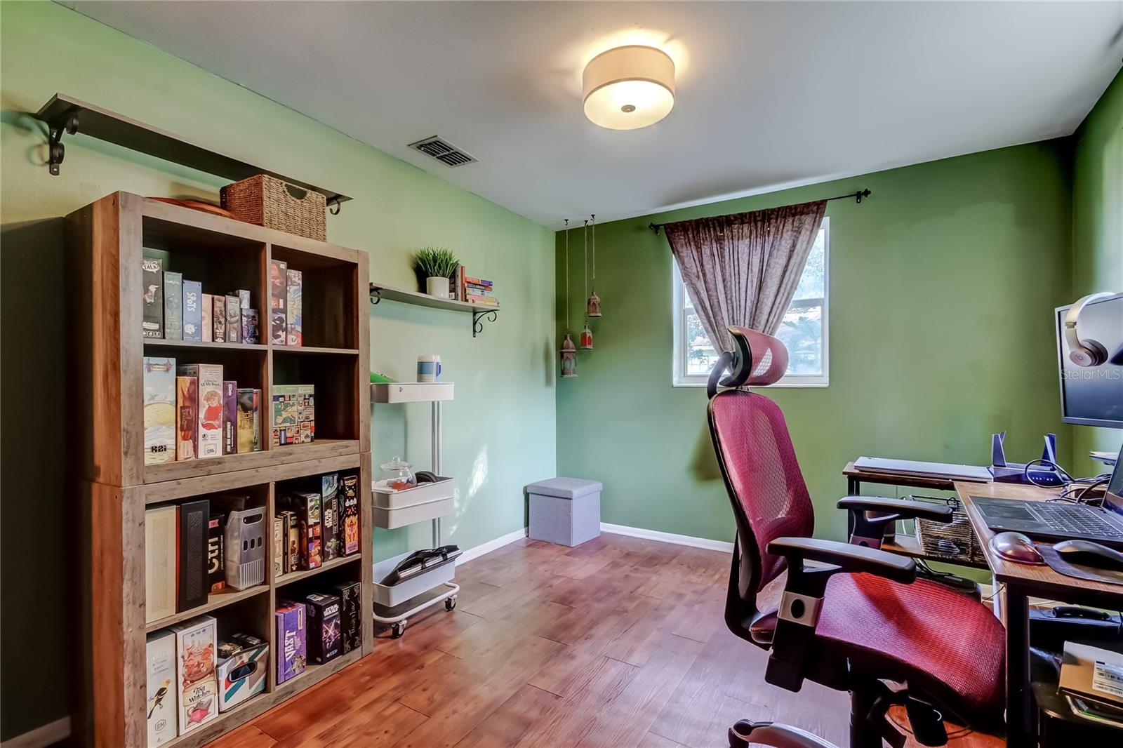 Image 13 of 28 For 37300 Temple Avenue