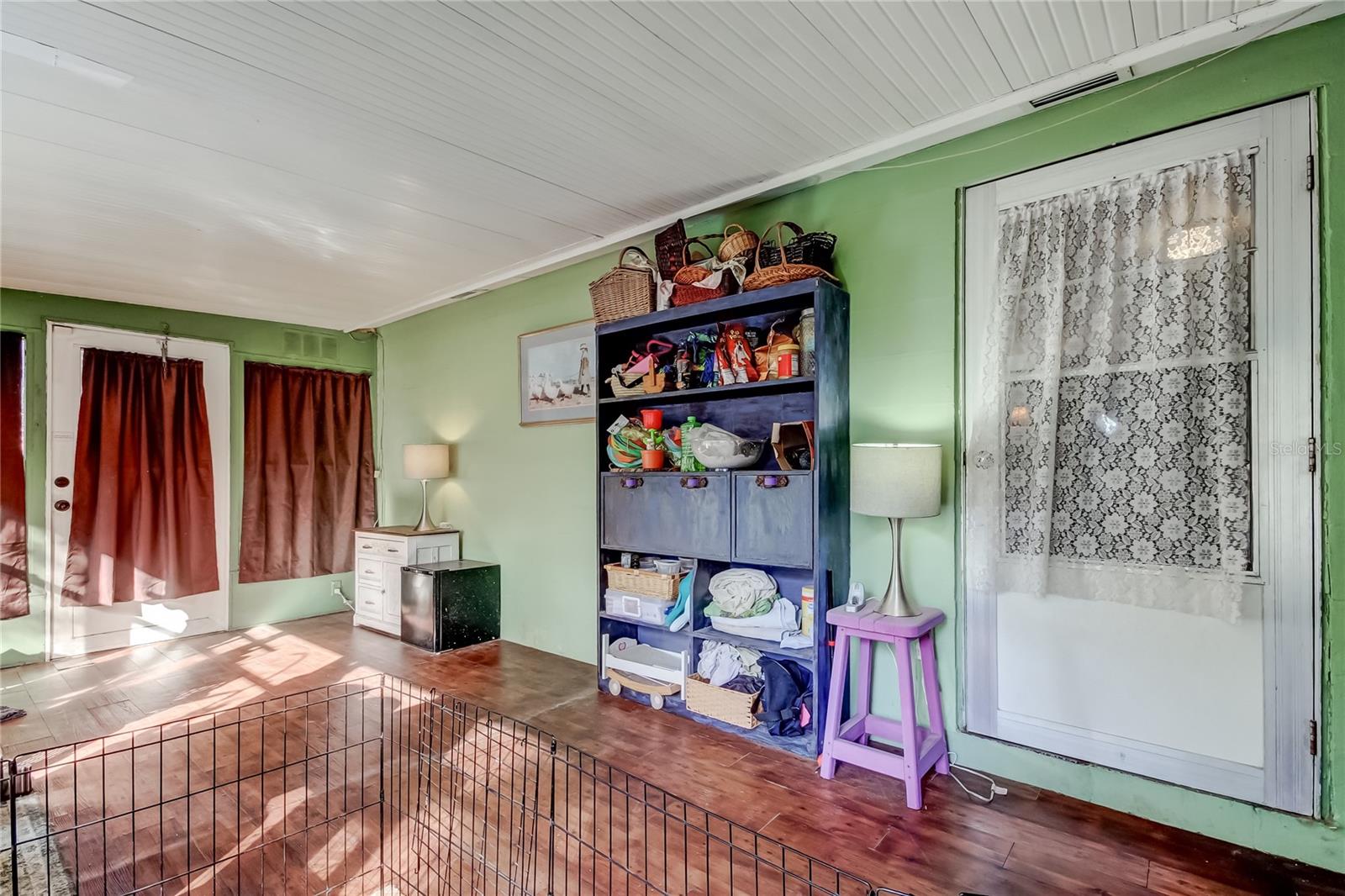 Image 16 of 28 For 37300 Temple Avenue