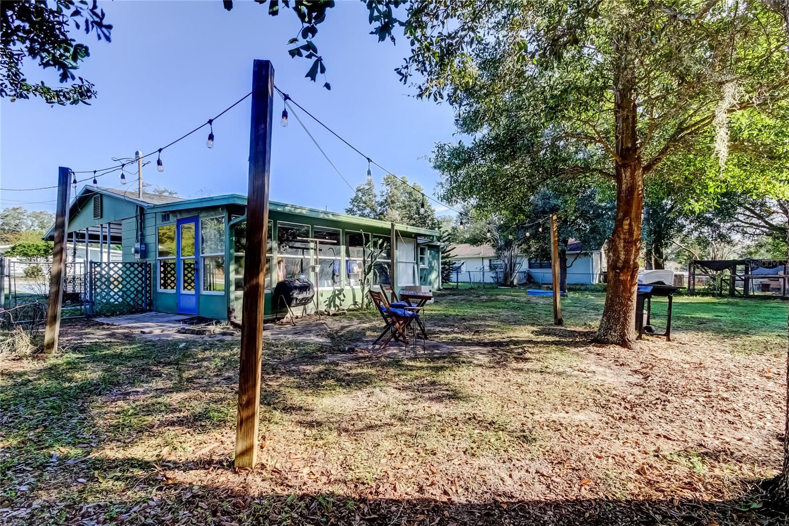 Image 20 of 28 For 37300 Temple Avenue