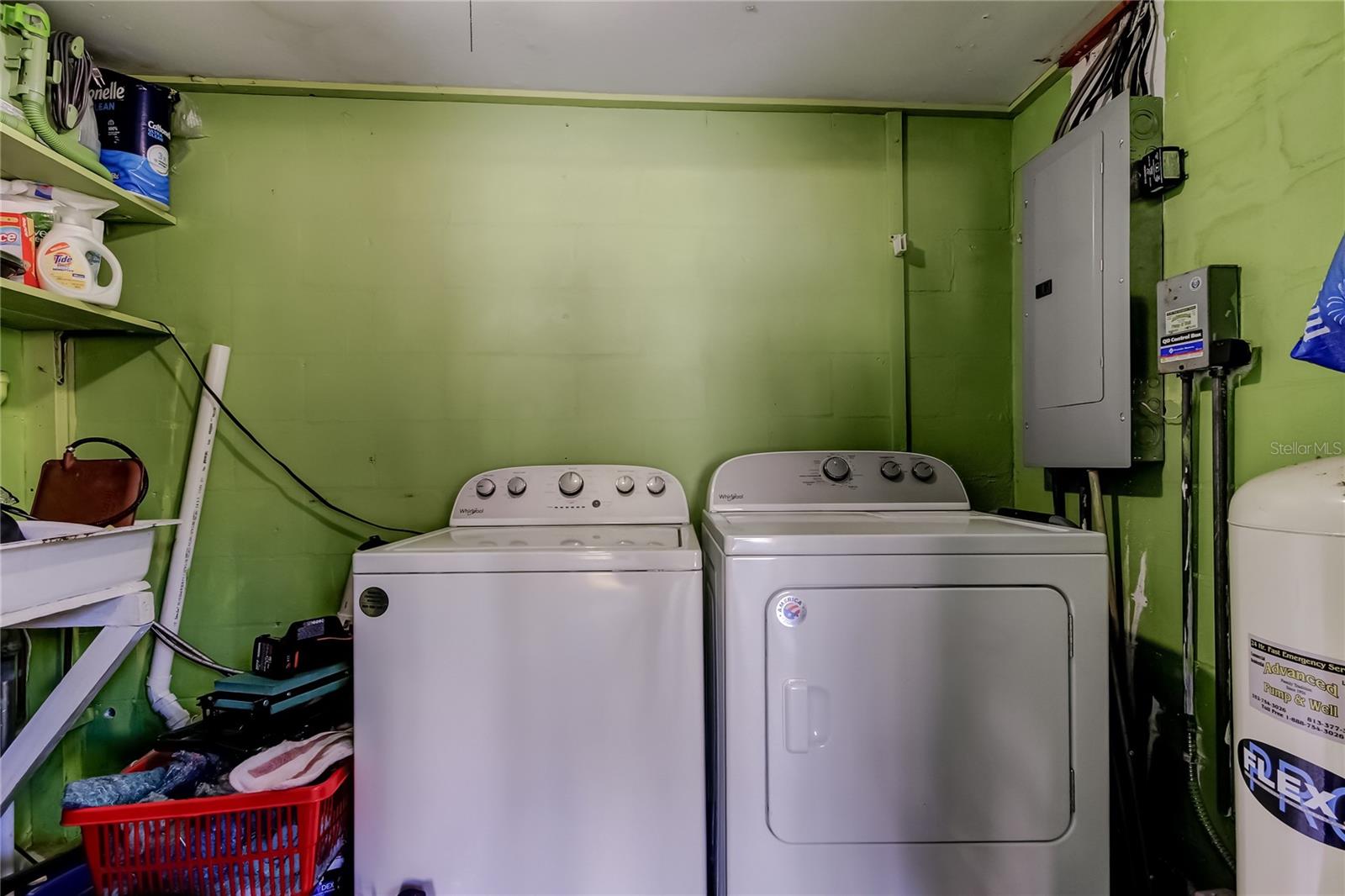 Image 27 of 28 For 37300 Temple Avenue