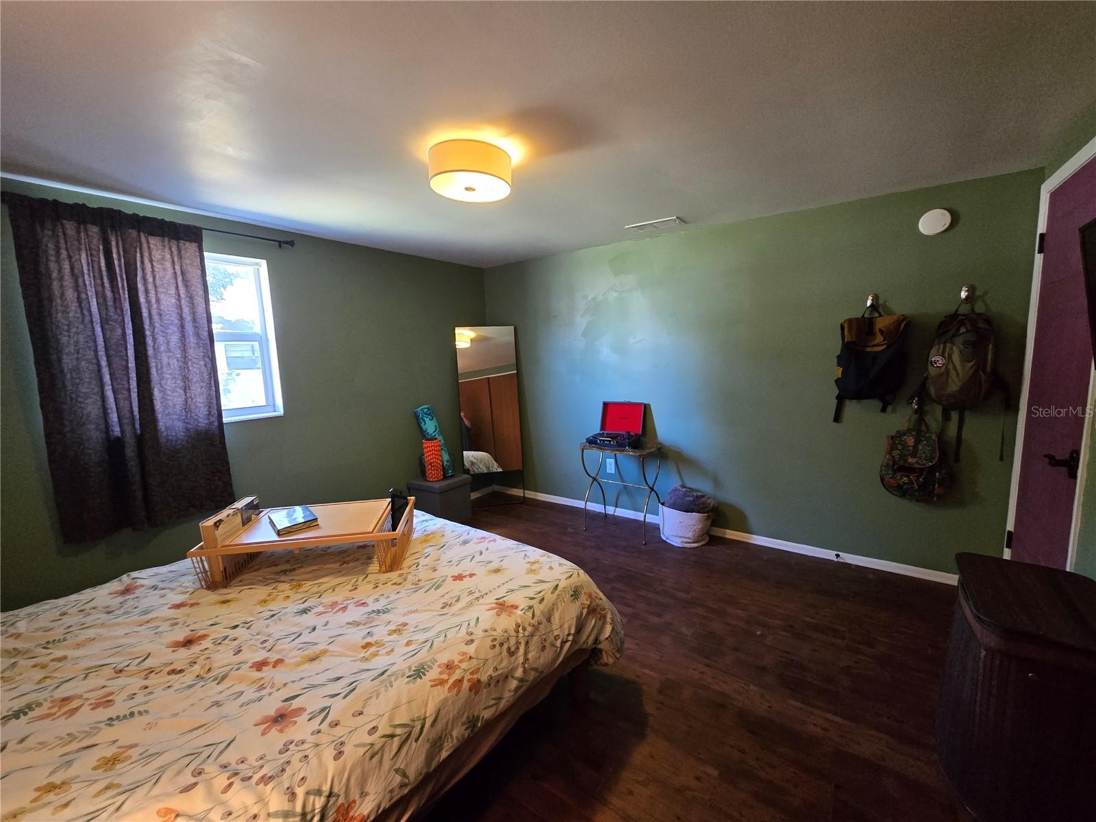 Image 5 of 10 For 37300 Temple Avenue