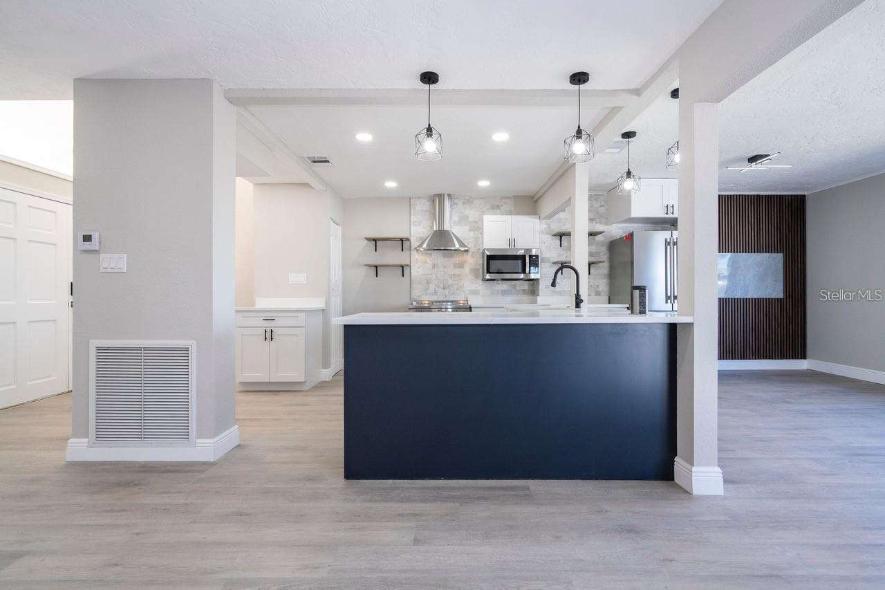 Image 12 of 45 For 809 59th Avenue