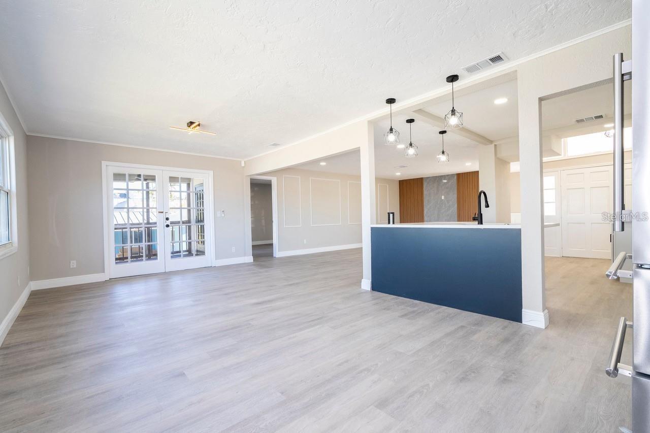 Image 17 of 45 For 809 59th Avenue