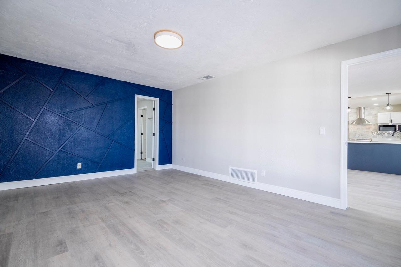 Image 21 of 45 For 809 59th Avenue