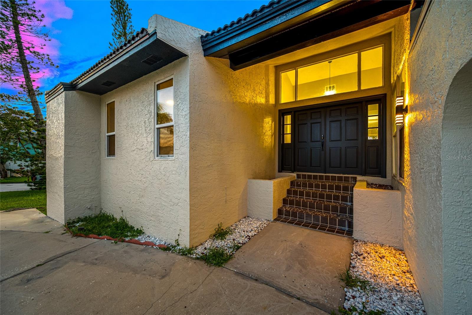 Image 3 of 45 For 809 59th Avenue