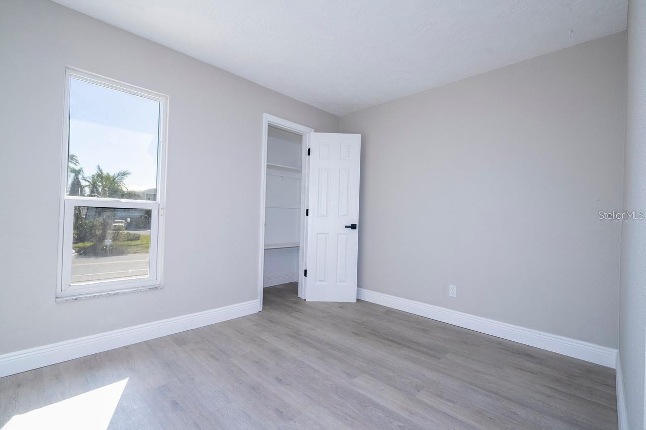 Image 32 of 45 For 809 59th Avenue