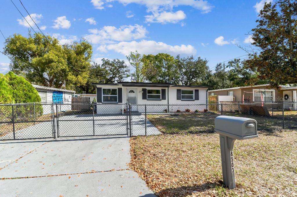 Listing photo id 1 for 8503 Taliaferro Avenue