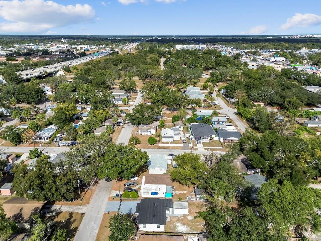 Listing photo id 28 for 8503 Taliaferro Avenue