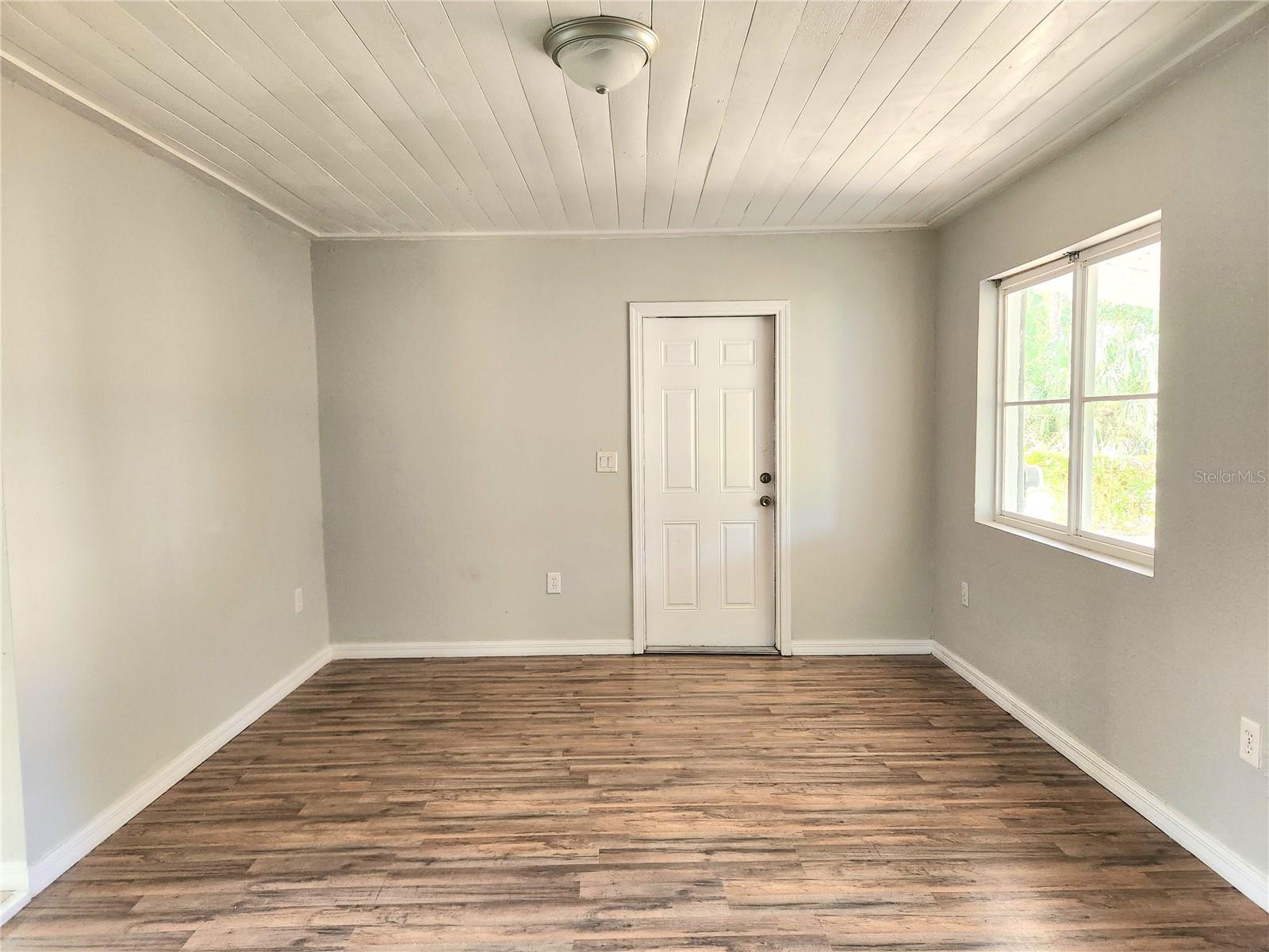 Image 4 of 28 For 4615 38th Street