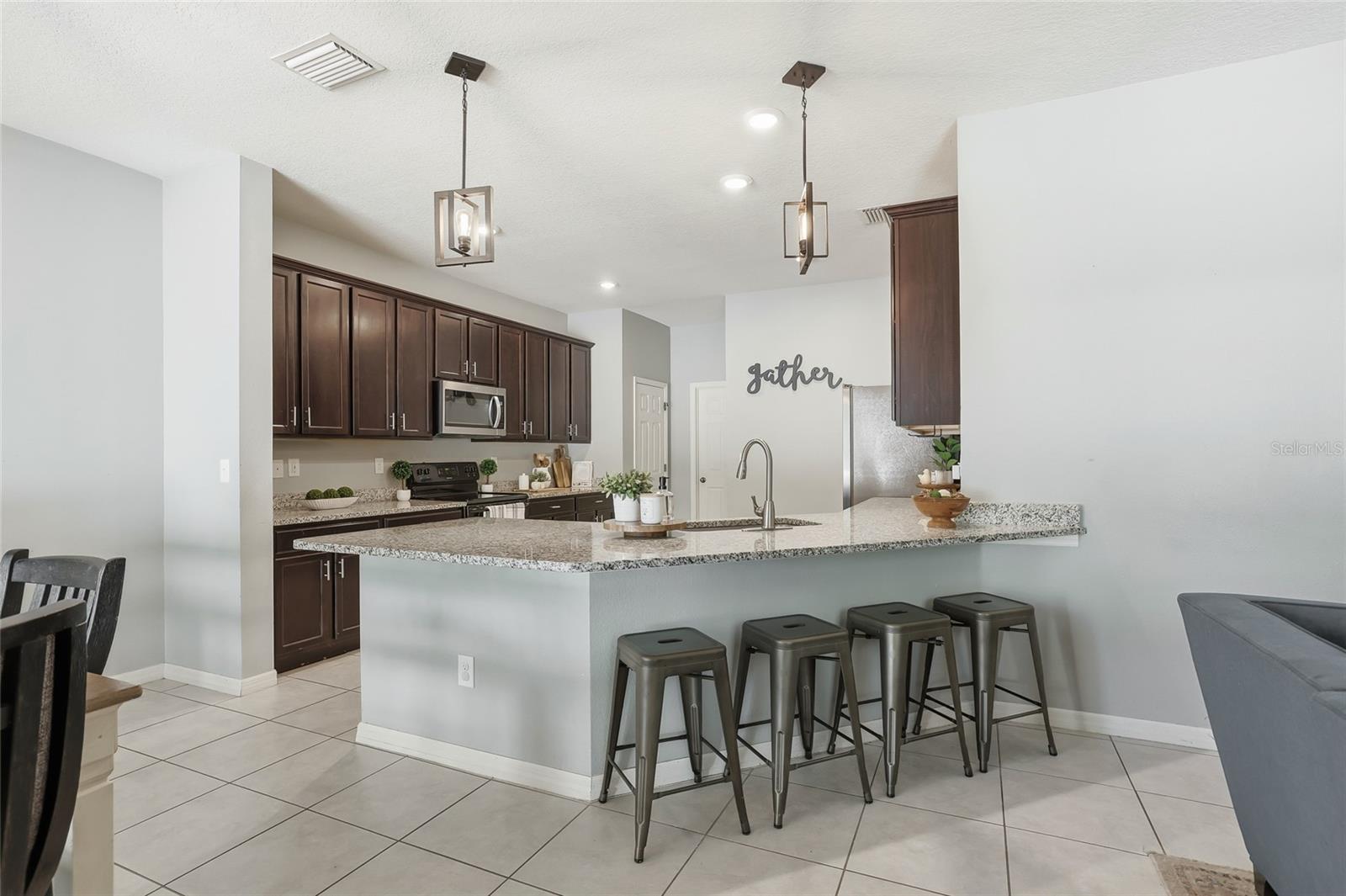 Image 11 of 64 For 7512 Sunshine Bridge Avenue