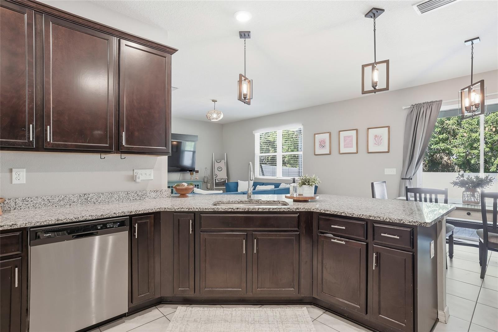 Image 19 of 64 For 7512 Sunshine Bridge Avenue