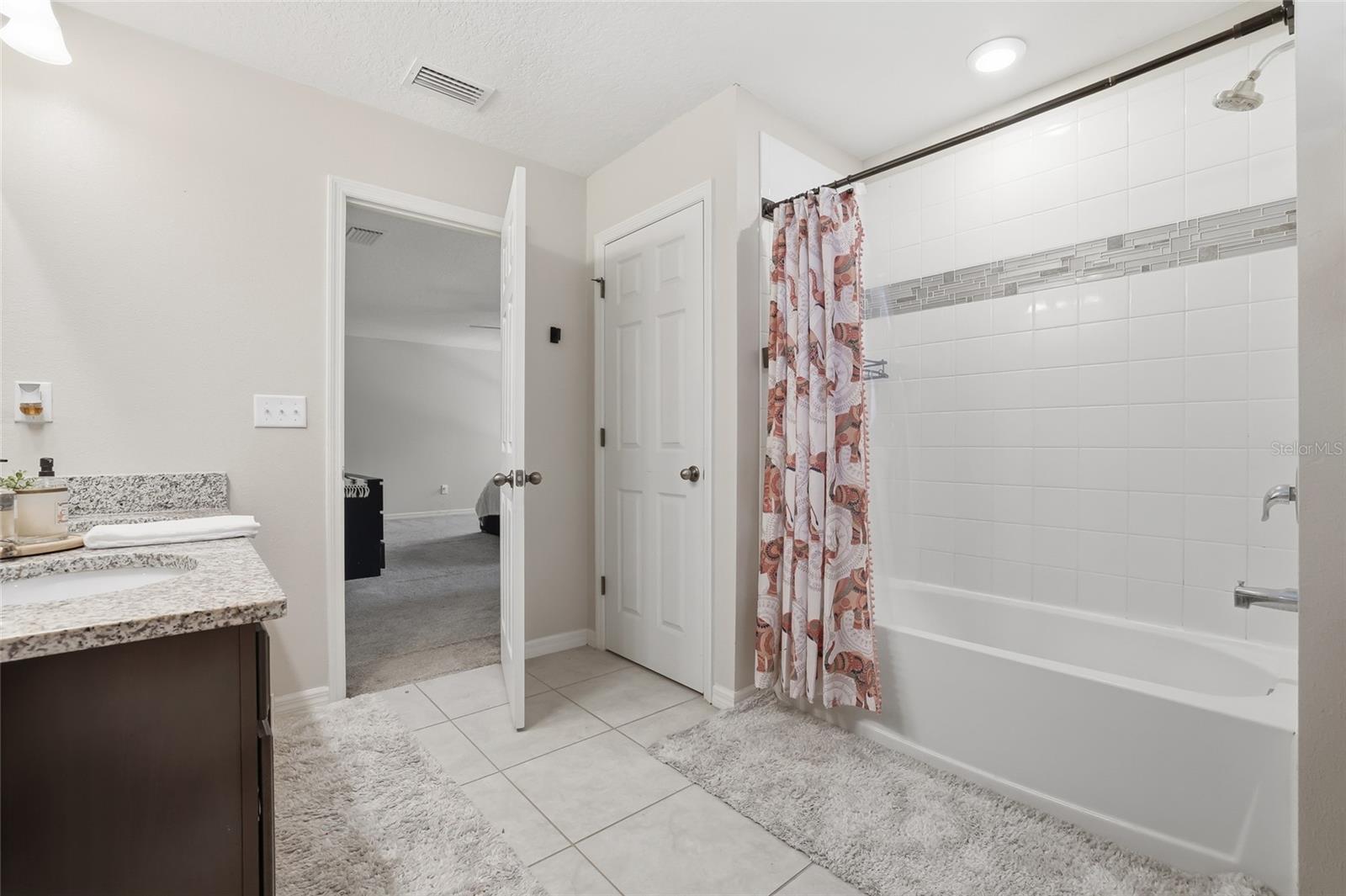 Image 32 of 64 For 7512 Sunshine Bridge Avenue