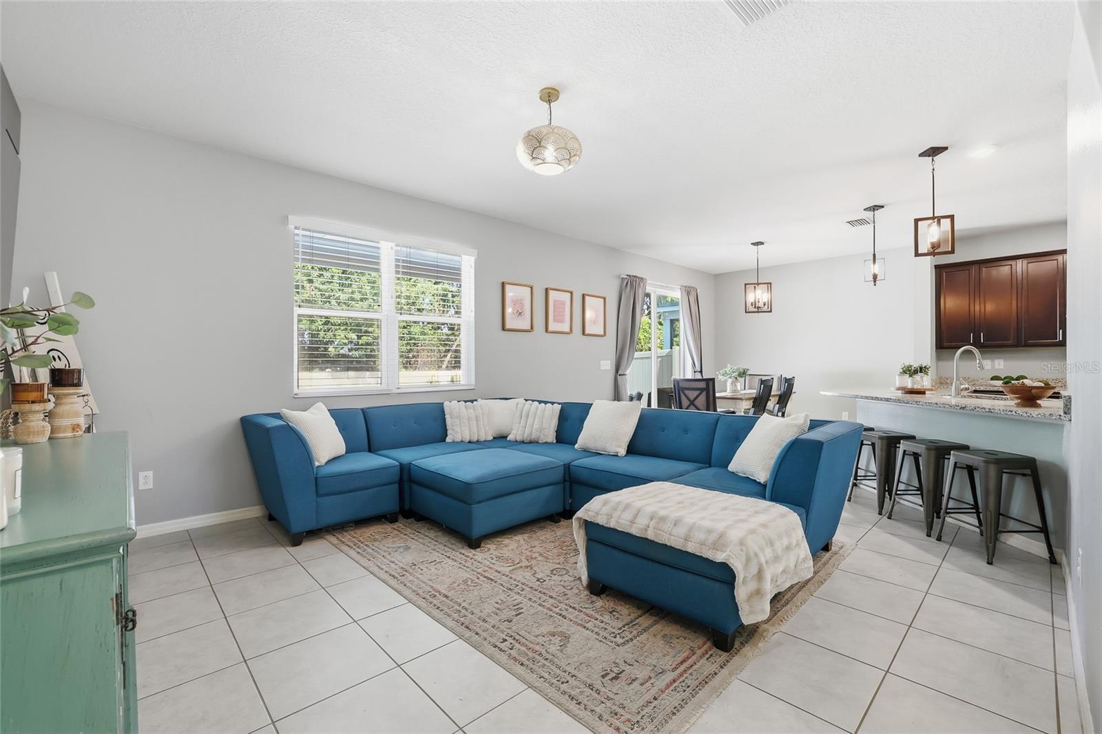 Image 5 of 64 For 7512 Sunshine Bridge Avenue