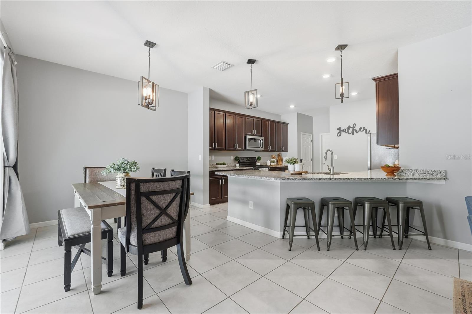 Image 8 of 64 For 7512 Sunshine Bridge Avenue