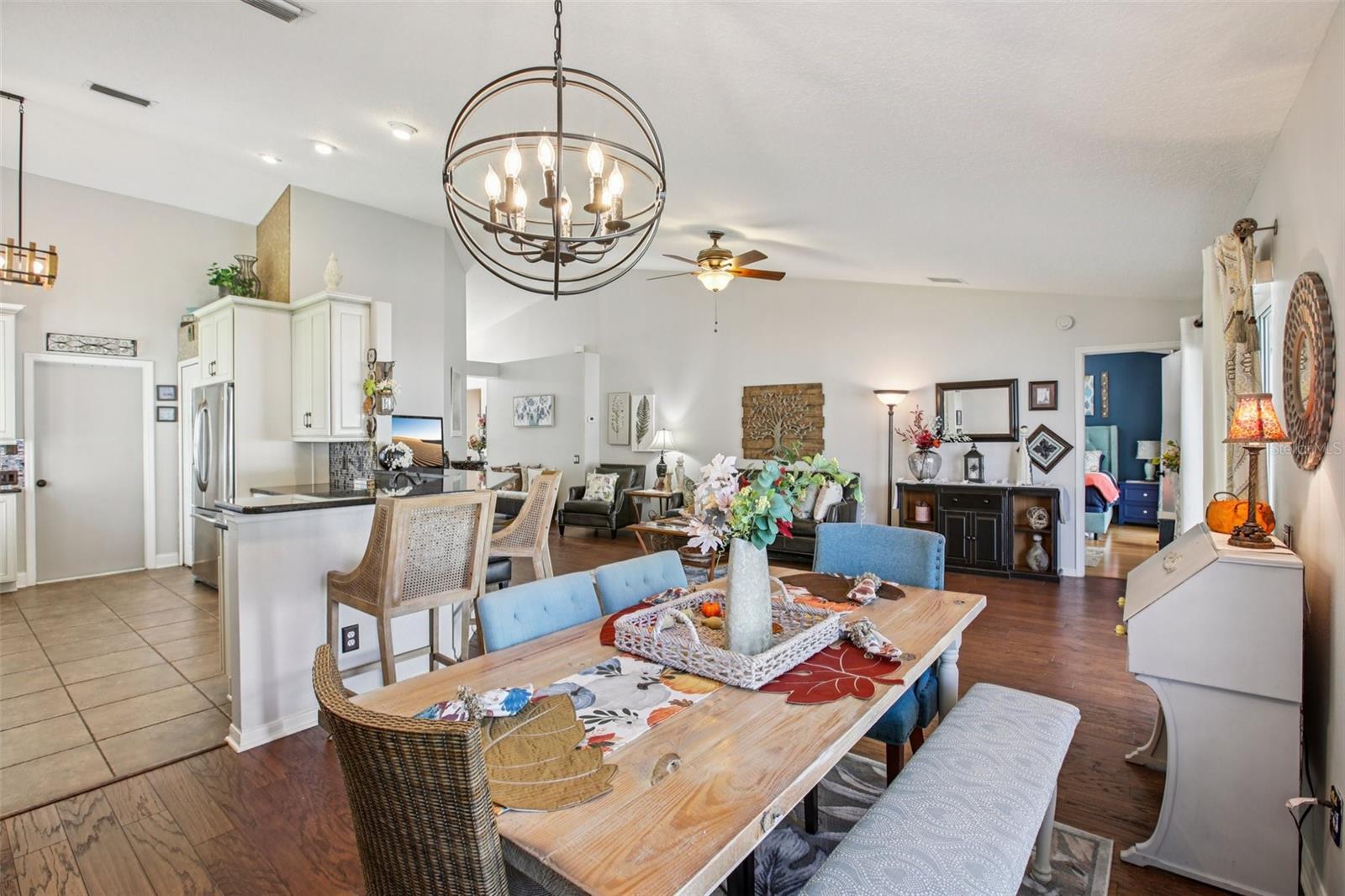 Image 10 of 49 For 4511 Gulfwinds Drive