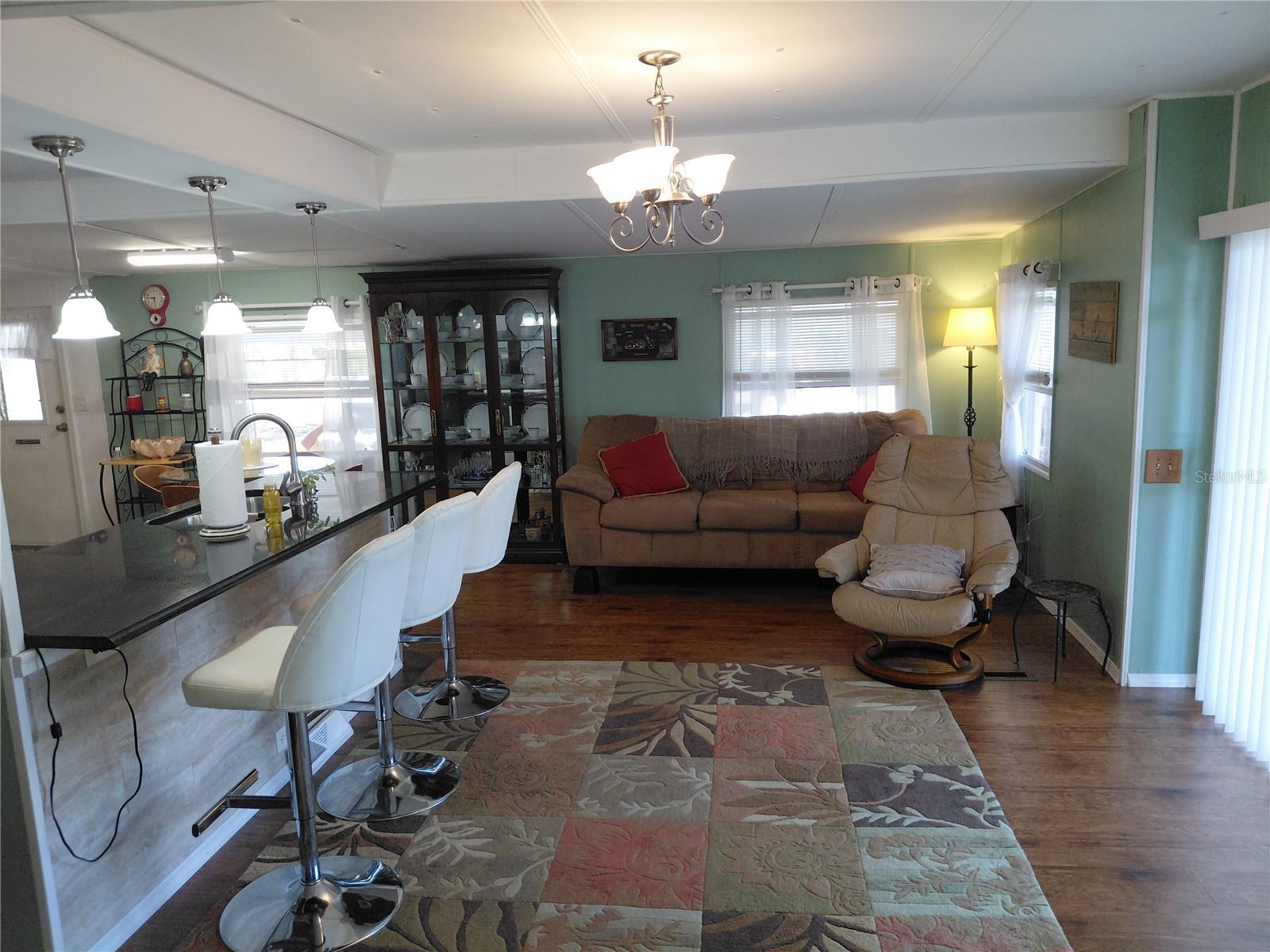 Image 2 of 37 For 980 7th Street Nw 1