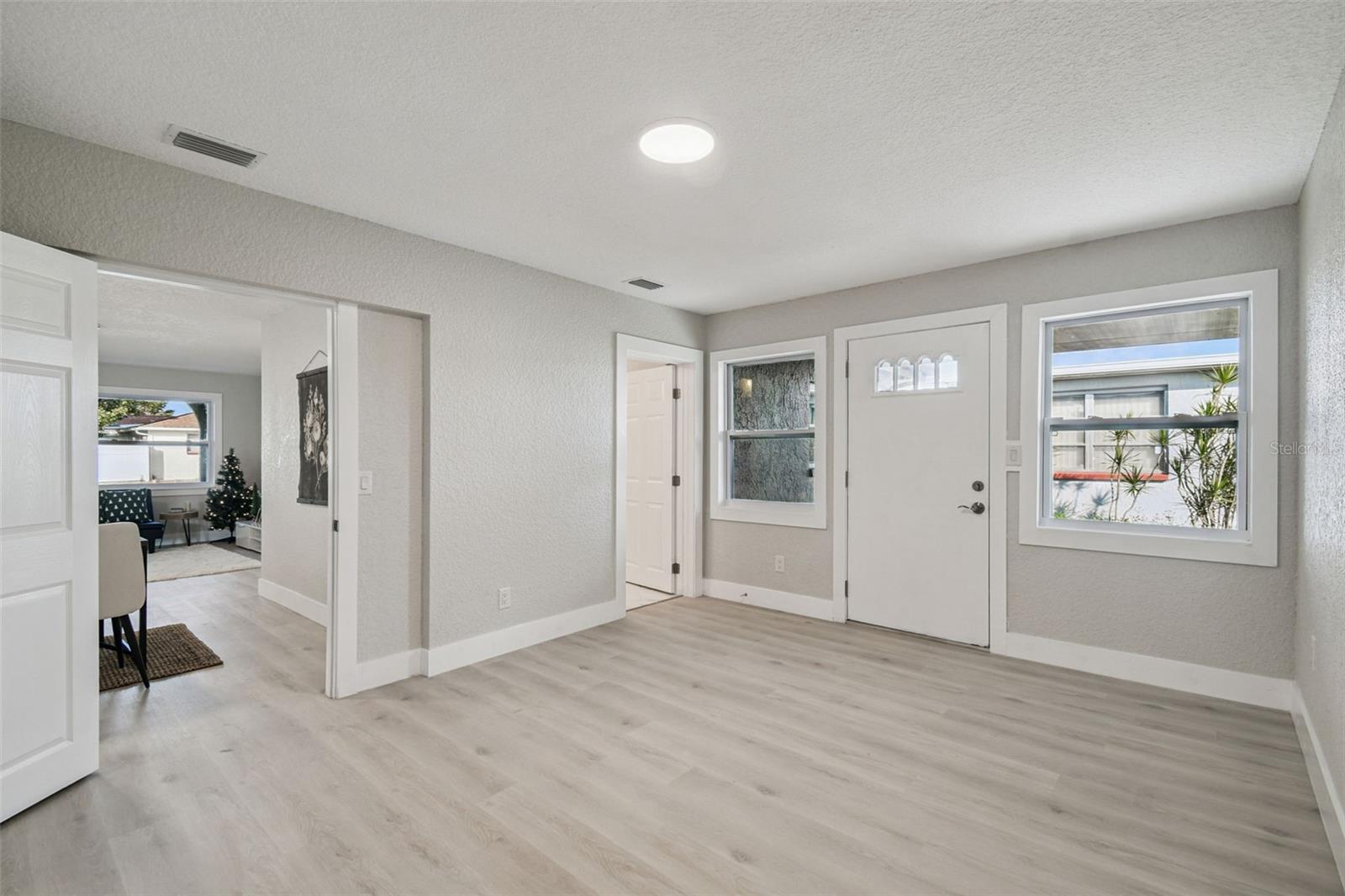 Image 26 of 68 For 5840 Otis Drive