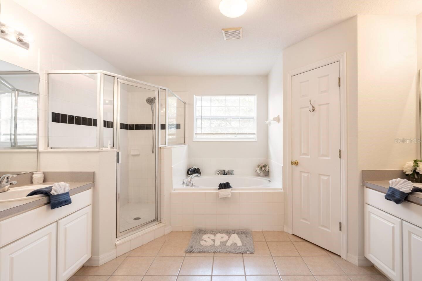 Image 11 of 36 For 164 Lancaster Drive