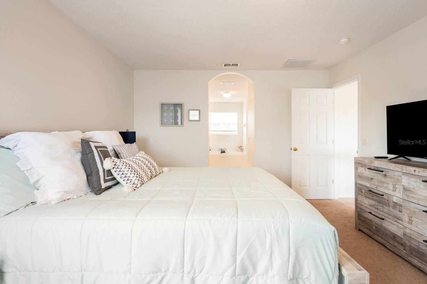 Image 34 of 36 For 164 Lancaster Drive