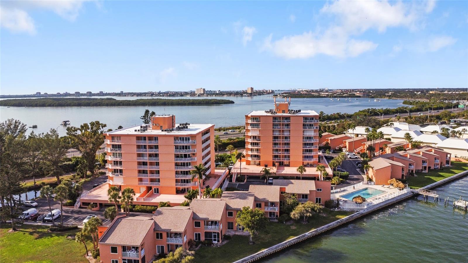 Image 36 of 37 For 7430 Sunshine Skyway Lane S 601