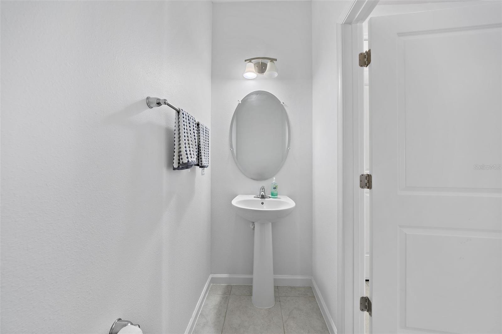 Image 13 of 37 For 14929 Promenade Parkway