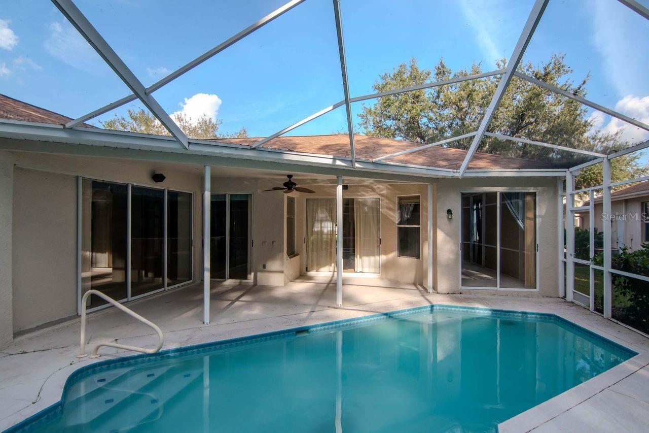 Image 33 of 63 For 4858 Augusta Avenue