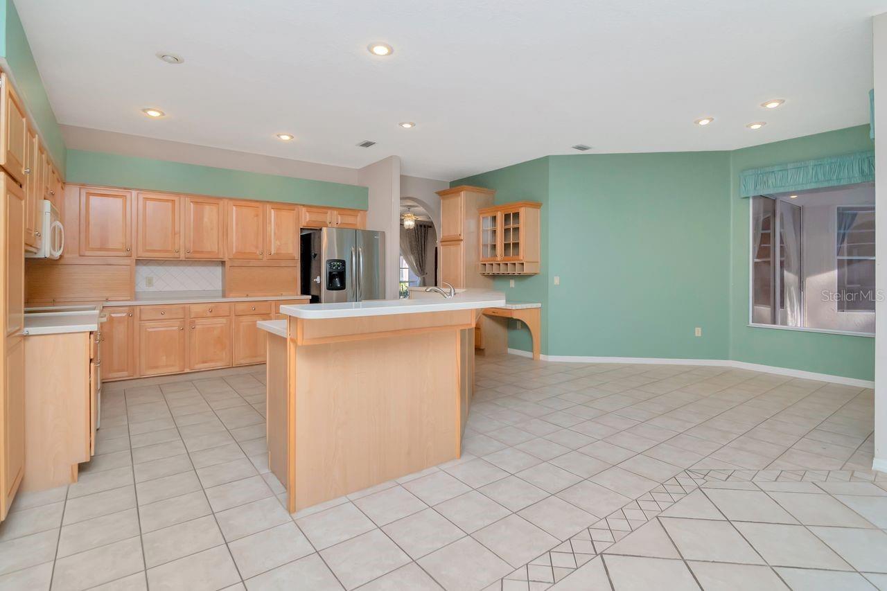 Image 53 of 63 For 4858 Augusta Avenue