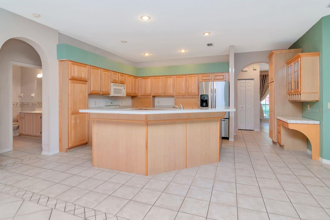 Image 54 of 63 For 4858 Augusta Avenue