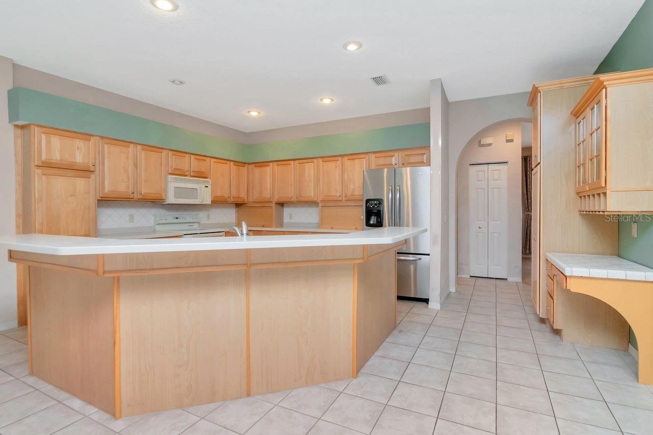 Image 55 of 63 For 4858 Augusta Avenue